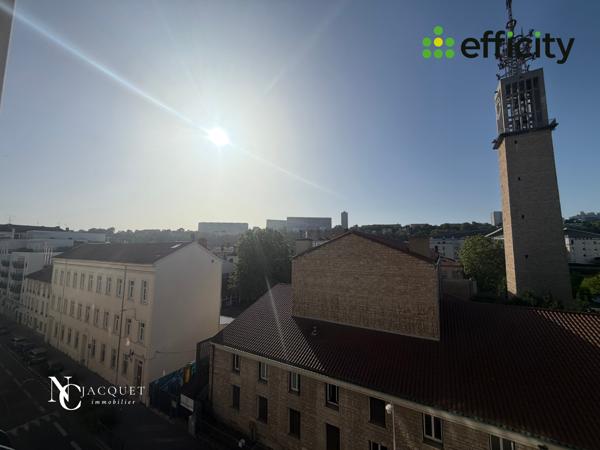 Appartement
         3 pièces
        - 64 m² Exclusivité 265 000 € *