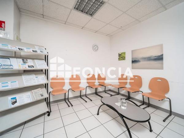 À vendre Local commercial 136 m² - Manosque 04100