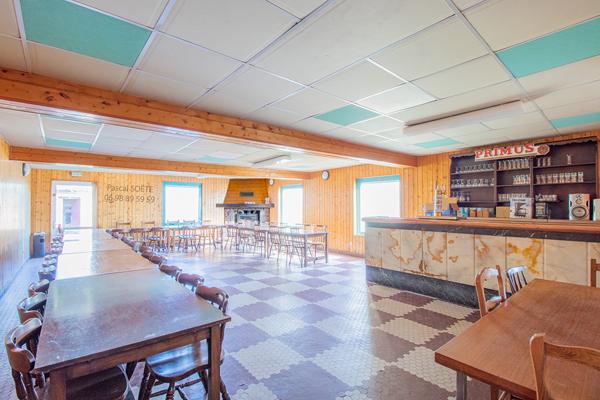 Immeuble à usage mixte,11 pièces, 300 m2