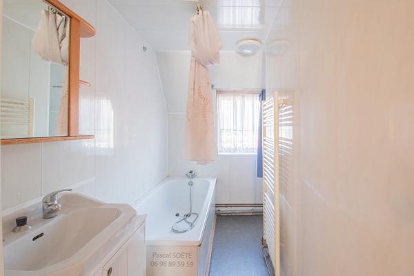 Immeuble à usage mixte,11 pièces, 300 m2