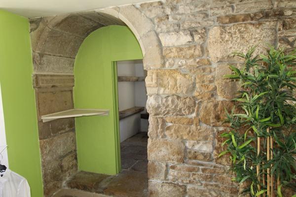 Dpt Côte d'Or (21), à vendre VEUVEY SUR OUCHE (21) Ancien Presbytère 9 pièces sur 398 m² de terrain.