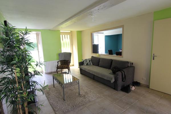 Dpt Côte d'Or (21), à vendre VEUVEY SUR OUCHE (21) Ancien Presbytère 9 pièces sur 398 m² de terrain.