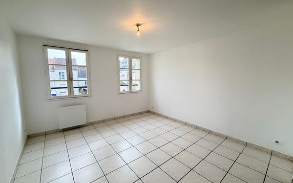 Immeuble à vendre    14 pièces •  Villers-Cotterêts