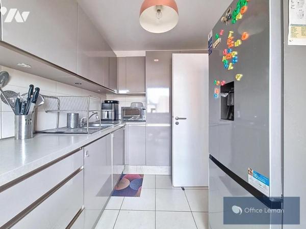 Appartement de type 4 dans résidence récente