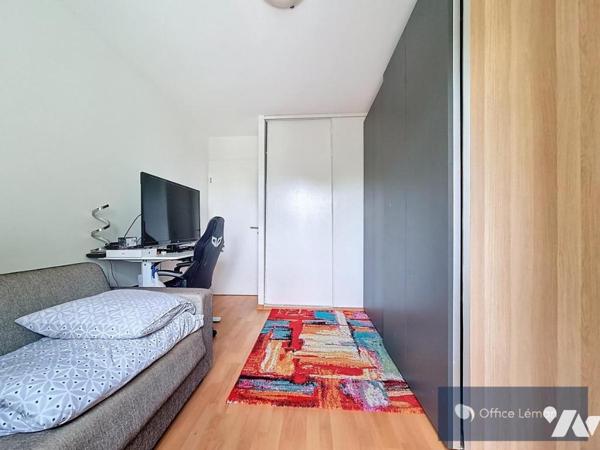 Appartement de type 4 dans résidence récente