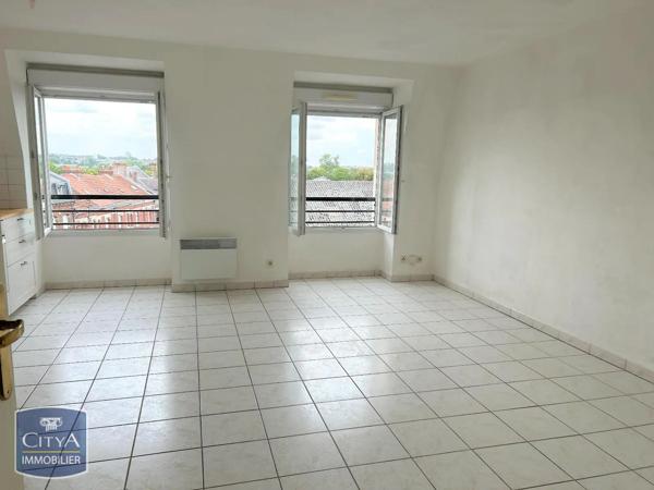 Appartement à louer 3 pièces 59.89m² Saint-Quentin (02100)