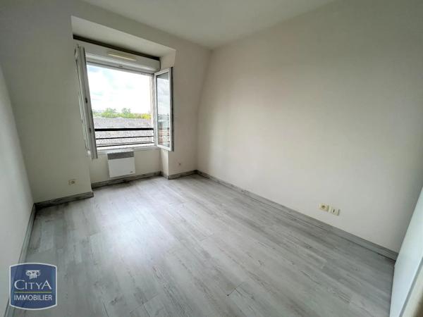 Appartement à louer 3 pièces 59.89m² Saint-Quentin (02100)