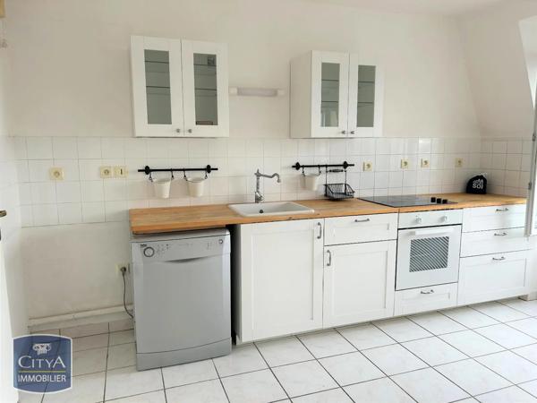 Appartement à louer 3 pièces 59.89m² Saint-Quentin (02100)