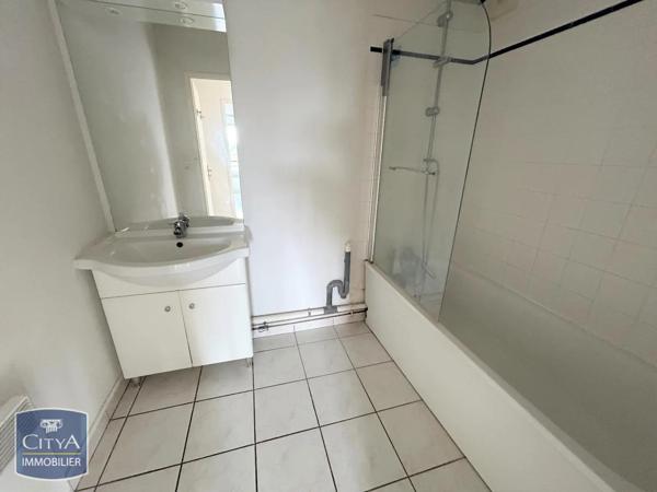 Appartement à louer 3 pièces 59.89m² Saint-Quentin (02100)