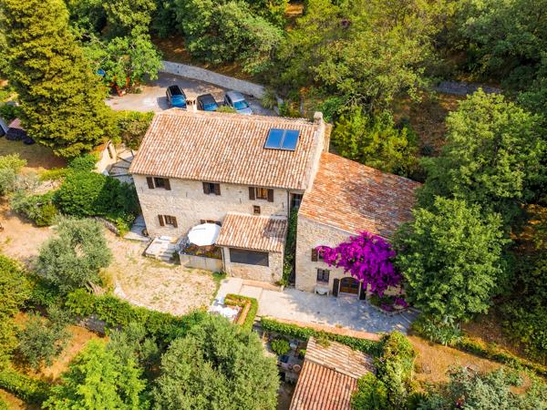 Maison à vendre à Carros (06510) - Alpes-Maritimes