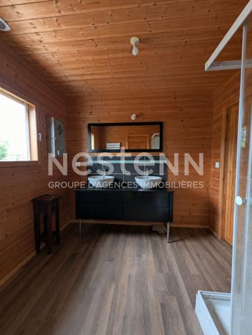 Maison en bois à vendre bourg de Radenac