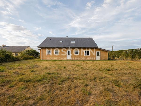 Maison en bois à vendre bourg de Radenac