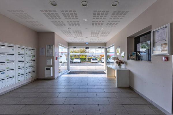 Appartement 2 pièces                                        - 35730 Pleurtuit - SUPER U Réf : 128692