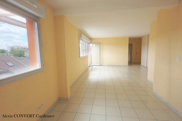 Appartement à vendre 5 pièces garage+ cave + parking BOURG EN BRESSE (01)