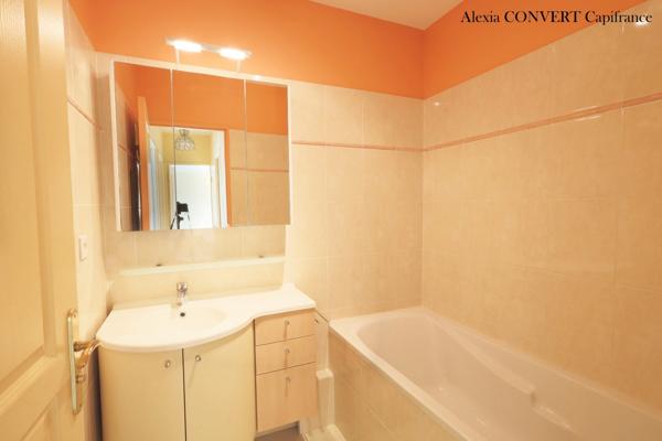 Appartement à vendre 5 pièces garage+ cave + parking BOURG EN BRESSE (01)