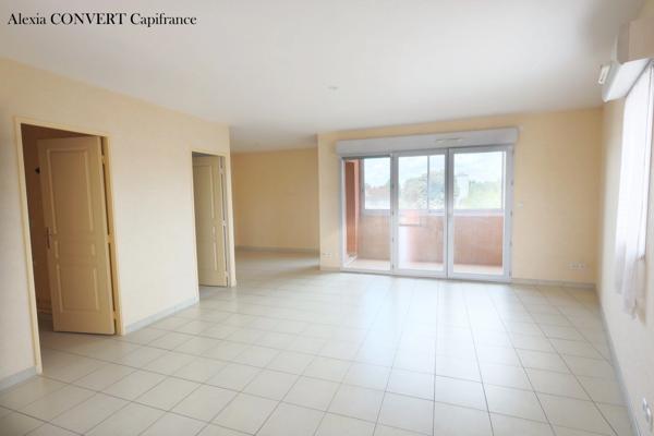 Appartement à vendre 5 pièces garage+ cave + parking BOURG EN BRESSE (01)