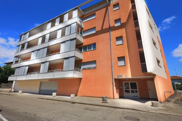 Appartement à vendre 5 pièces garage+ cave + parking BOURG EN BRESSE (01)