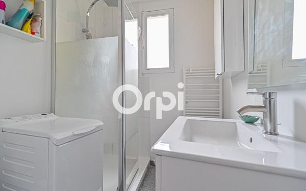 Appartement à vendre    2 pièces • 41,01 m2 Paris 20