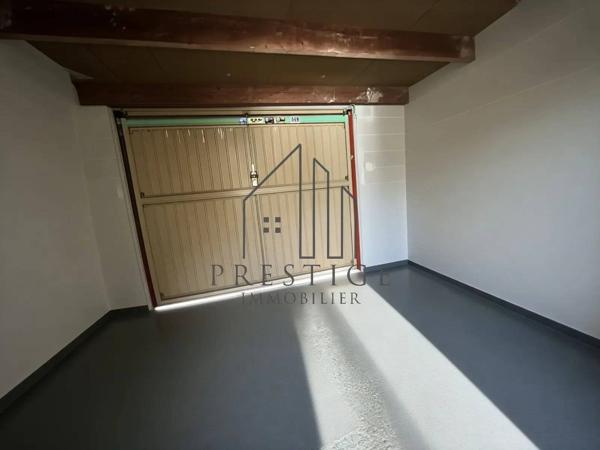 Maison de plain-pied avec piscine hors sol et dépendance à Carpentras
