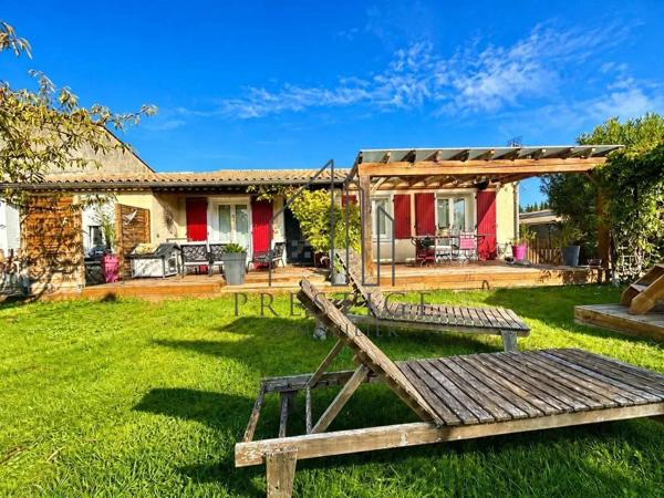 Maison de plain-pied avec piscine hors sol et dépendance à Carpentras