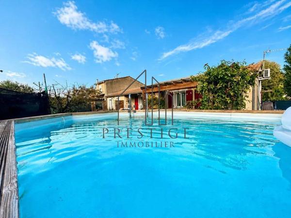 Maison de plain-pied avec piscine hors sol et dépendance à Carpentras