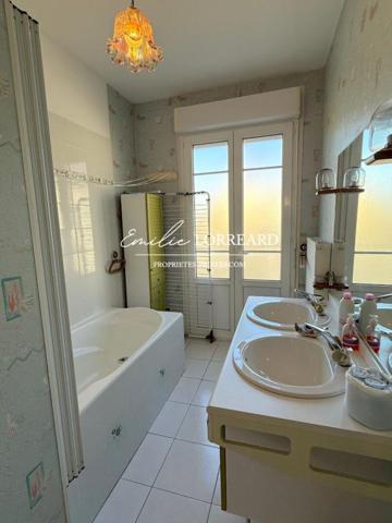 Maison Le Mans 9 pièce(s) 159 m2 avec garage de 50 m2
