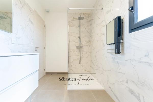Maison à vendre 4 pièces AUBAGNE (13) - 100 m² - Calme - Très récente - Faible consommation - Parcelle entièrement close