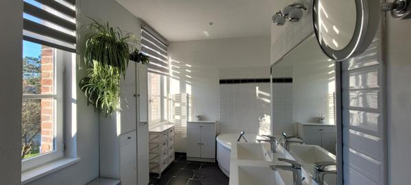 Maison à EQUEMAUVILLE, 14600 - 8 pièces 152m²