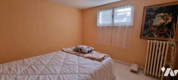 LA GUERCHE DE BGNE - Centre Ville - Pavillon avec terrain