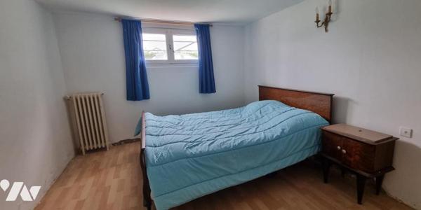 LA GUERCHE DE BGNE - Centre Ville - Pavillon avec terrain