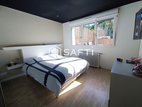 Splendide maison avec piscine et garages