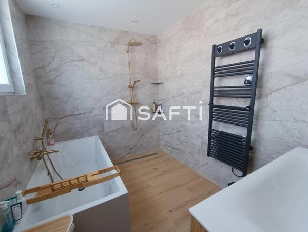 Splendide maison avec piscine et garages