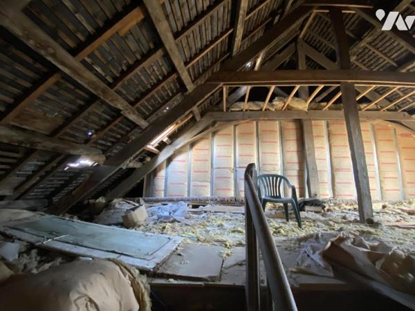 Local professionnel et habitation à rénover 