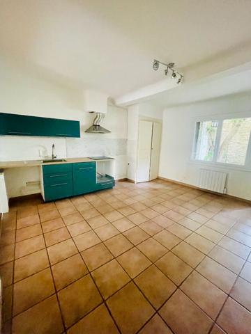 Maison de village avec exterieur