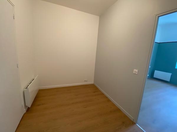 A LOUER APPARTEMENT CENTRE VILLE SAINT QUENTIN 02