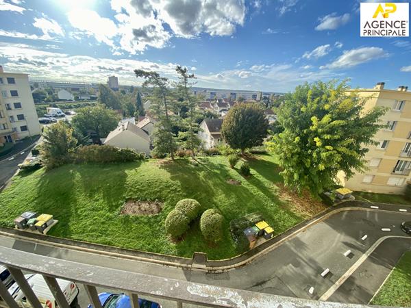 APPARTEMENT CONFLANS STE HONORINE - 4 PIÈCES - 67.5m² €179 000 ** - Référence 7265