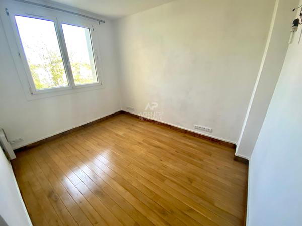 APPARTEMENT CONFLANS STE HONORINE - 4 PIÈCES - 67.5m² €179 000 ** - Référence 7265