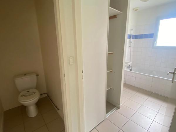 MAREUIL SUR LAY 85320 A 2 PAS D'INTERMARCHE VILLA PLAIN PIED 3 CHAMBRES AVEC GARAGE ET JARDIN CLOS