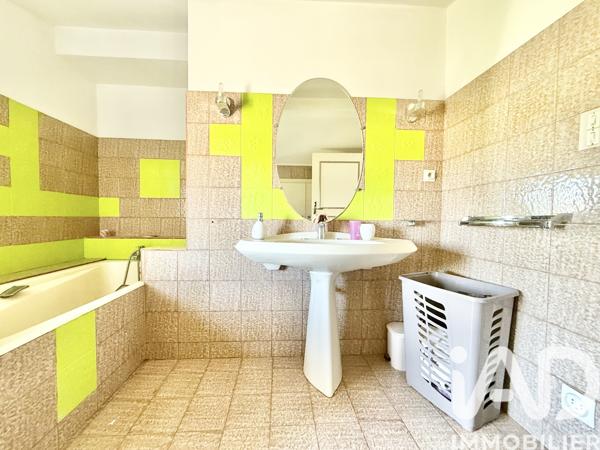 Maison à vendre 8 pièces 205 m² Bram
