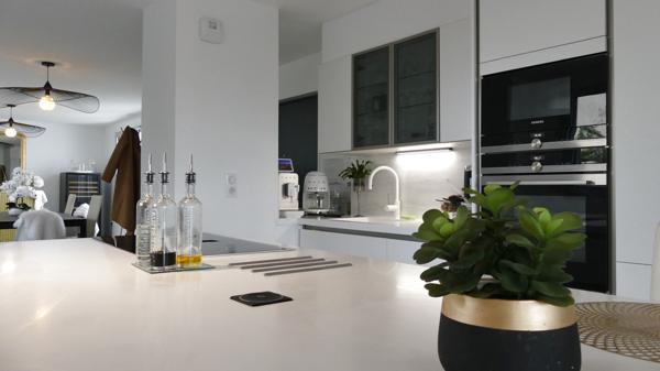 Royan (17200) 

Appartement d'exception proche commerce et de l'océan