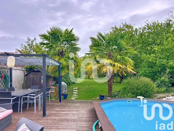 Maison à vendre 8 pièces 140 m² Saint-Leu-la-Forêt