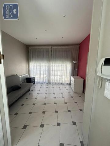 Appartement à louer 1 pièce 31.32m² Saint-Quentin (02100)