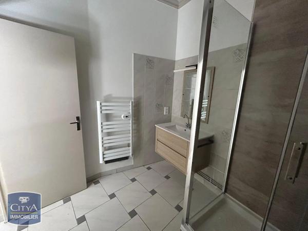 Appartement à louer 1 pièce 31.32m² Saint-Quentin (02100)
