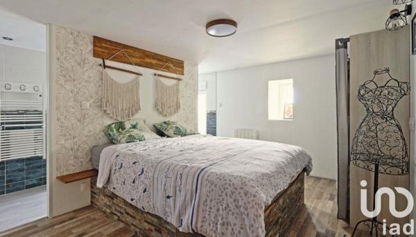 Maison de campagne 9 pièces de 168 m² à Neuvic (24190)