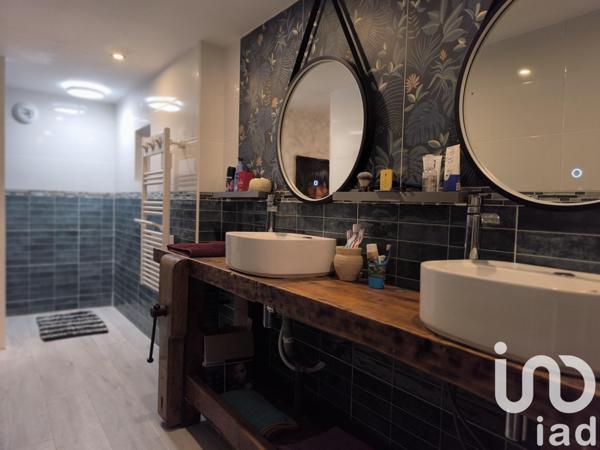 Maison de campagne 9 pièces de 168 m² à Neuvic (24190)