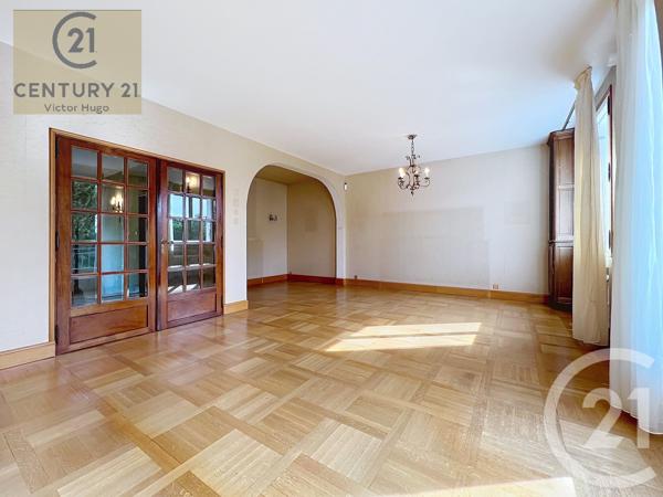 Maison à vendre  5 pièces - 152,50 m 2   LIMOGES  - 87