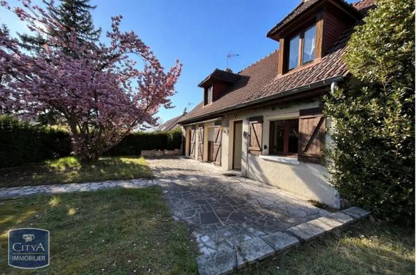 Maison à louer 4 pièces 80m² Bruyères-et-Montbérault (02860)