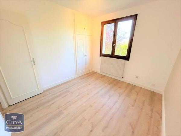 Maison à louer 4 pièces 80m² Bruyères-et-Montbérault (02860)