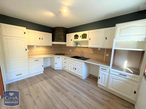 Maison à louer 4 pièces 80m² Bruyères-et-Montbérault (02860)