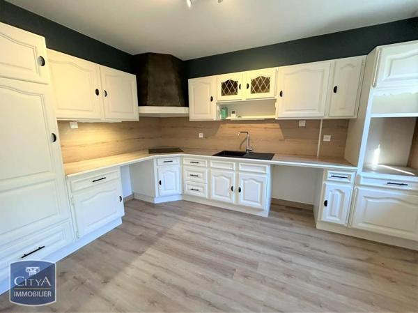 Maison à louer 4 pièces 80m² Bruyères-et-Montbérault (02860)
